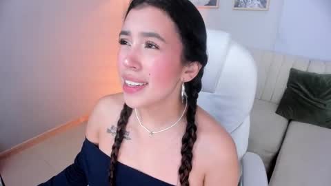 Snapshot of selene_e chatting on 09/08/25, 08:08 Karol. online show from 09/08/25, 08:08