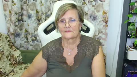 Selenna online show from 01/07/25, 04:08