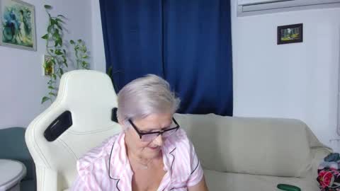 Selenna online show from 11/27/25, 06:43