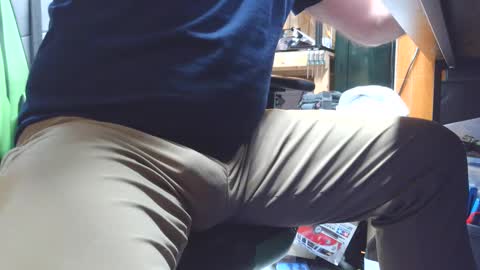 Snapshot of selfpound chatting on 10/09/25, 11:58 selfpound online show from 10/09/25, 11:58