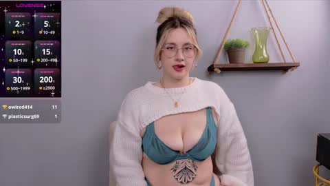 Snapshot of selina_thick chatting on 02/02/25, 04:26 Selina Mae online show from 02/02/25, 04:26