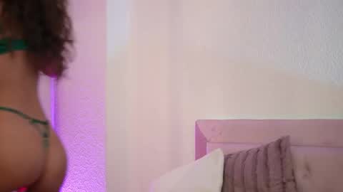  Selina  online show from 11/19/25, 08:42