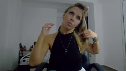 sellena_angel online show from 10/19/25, 03:34