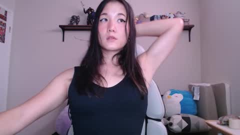 Snapshot of sen_and_sin chatting on 10/19/25, 04:24 Sen online show from 10/19/25, 04:24