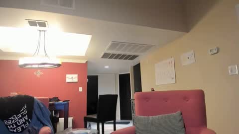 senditquick online show from 10/31/25, 11:00