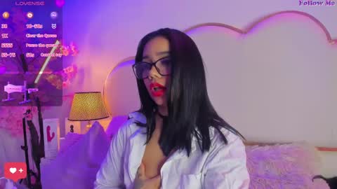 Sennia online show from 10/09/25, 02:59