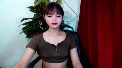 sensational_yeng online show from 11/06/25, 03:35