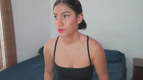 Snapshot of senssual_goddess chatting on 03/03/25, 06:01 senssual_goddess online show from 03/03/25, 06:01