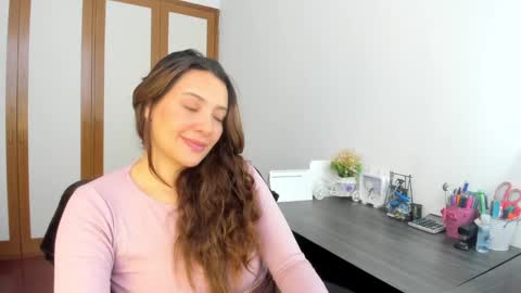 Snapshot of sensual__lady chatting on 12/02/24, 06:21 Samantha - online show from 12/02/24, 06:21
