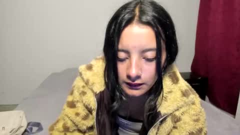 Snapshot of sensual_skinny chatting on 10/07/25, 06:54 sensual_skinny online show from 10/07/25, 06:54