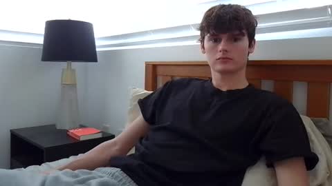 Snapshot of sensualalien chatting on 01/05/25, 09:25 Cam online show from 01/05/25, 09:25