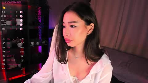 Snapshot of sensualily chatting on 11/07/25, 03:34 Kiki online show from 11/07/25, 03:34