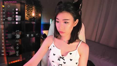 Snapshot of sensualily chatting on 11/14/25, 03:33 Kiki online show from 11/14/25, 03:33