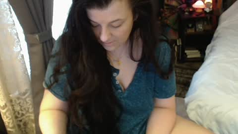 Snapshot of sentfrmheaven chatting on 02/05/25, 01:33 Tara online show from 02/05/25, 01:33