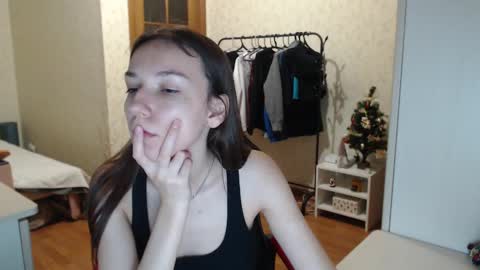 Snapshot of senxual__ chatting on 12/25/24, 05:47 senxual__ online show from 12/25/24, 05:47