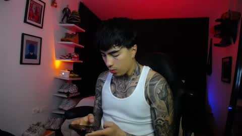 Snapshot of seong_dragon chatting on 10/07/25, 07:27 Seong online show from 10/07/25, 07:27