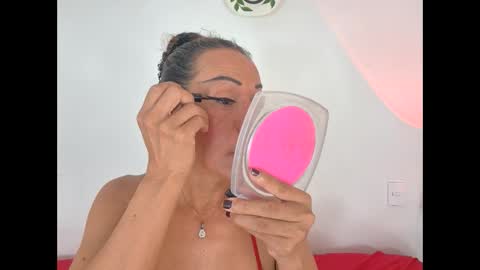 Snapshot of sephorandmonell chatting on 11/11/25, 07:25 sephorandmonell online show from 11/11/25, 07:25