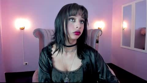 Snapshot of seren_bleck chatting on 02/14/25, 02:50 Seren Follow me online show from 02/14/25, 02:50