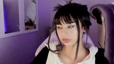 Snapshot of seren_bleck chatting on 10/15/25, 01:50 Seren Follow me online show from 10/15/25, 01:50