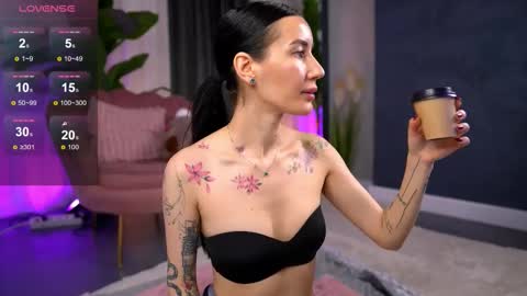 Serena online show from 10/24/25, 10:11