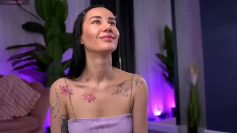 Serena online show from 11/22/25, 11:09