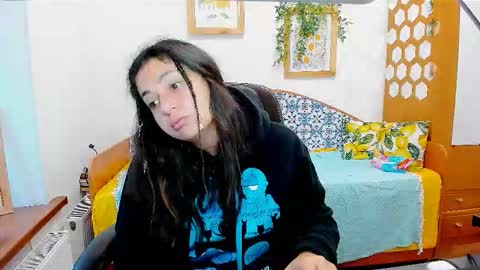 VIOLA online show from 10/15/25, 06:13