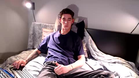 sest0sens0 online show from 12/15/24, 07:31