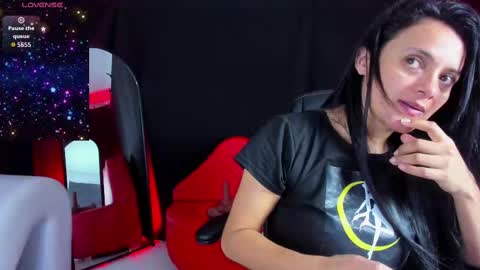 LUCERO online show from 11/05/25, 04:01