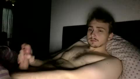 Snapshot of seven20yrs chatting on 11/16/25, 09:59 seven20yrs online show from 11/16/25, 09:59