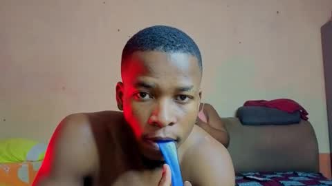 Snapshot of sevenpuss chatting on 11/16/25, 04:45 sevenpuss online show from 11/16/25, 04:45