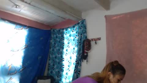 Snapshot of sex_forever77 chatting on 01/14/25, 07:21 Karol y antony online show from 01/14/25, 07:21