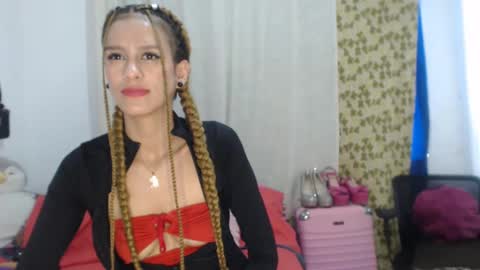 Snapshot of sex_forever77 chatting on 02/18/25, 02:59 Karol y antony online show from 02/18/25, 02:59