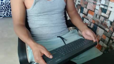 arnold online show from 11/21/25, 09:35