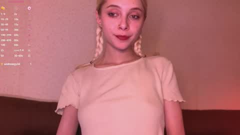 Snapshot of sexdrugg666 chatting on 11/11/25, 09:15 Dina online show from 11/11/25, 09:15