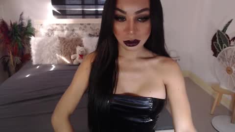 Snapshot of sexenchantresstgirl chatting on 01/27/25, 12:33 Mistress Maria online show from 01/27/25, 12:33