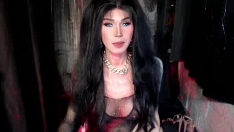 Snapshot of sexiest_asiants chatting on 09/22/25, 10:12 nicole online show from 09/22/25, 10:12