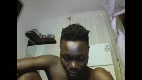 Snapshot of sexqueen02 chatting on 02/01/25, 02:47 sexqueen02 online show from 02/01/25, 02:47