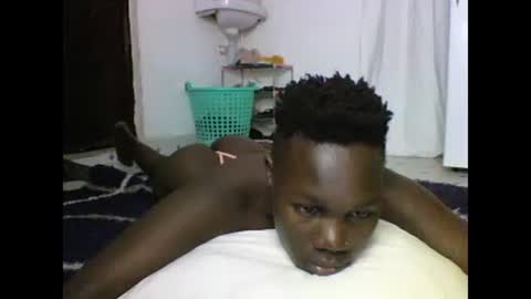 Snapshot of sexqueen02 chatting on 02/06/25, 06:08 sexqueen02 online show from 02/06/25, 06:08