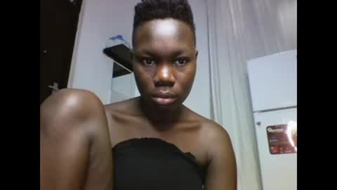 Snapshot of sexqueen02 chatting on 02/07/25, 05:41 sexqueen02 online show from 02/07/25, 05:41