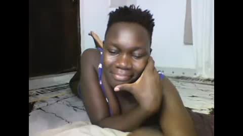 Snapshot of sexqueen02 chatting on 02/17/25, 01:36 sexqueen02 online show from 02/17/25, 01:36