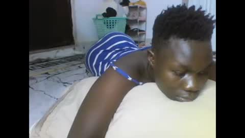 Snapshot of sexqueen02 chatting on 02/17/25, 11:09 sexqueen02 online show from 02/17/25, 11:09