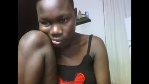 Snapshot of sexqueen02 chatting on 02/20/25, 12:19 sexqueen02 online show from 02/20/25, 12:19