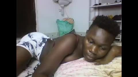 Snapshot of sexqueen02 chatting on 02/24/25, 02:40 sexqueen02 online show from 02/24/25, 02:40