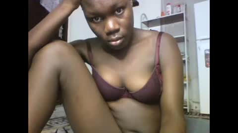 Snapshot of sexqueen02 chatting on 03/02/25, 05:54 sexqueen02 online show from 03/02/25, 05:54