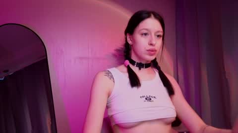 Snapshot of sextezi chatting on 01/06/25, 12:24 sextezi online show from 01/06/25, 12:24