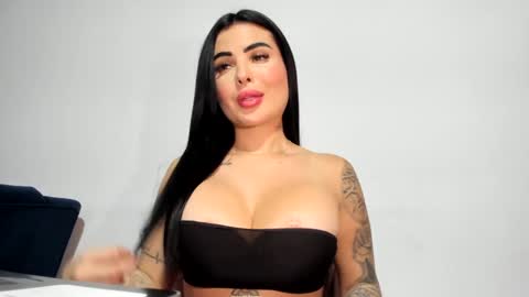 SARA    online show from 10/07/25, 11:46