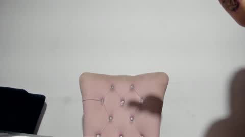 SARA    online show from 10/14/25, 12:00