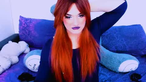 Snapshot of sexxx_queen chatting on 03/05/25, 06:12 sexxx_queen online show from 03/05/25, 06:12