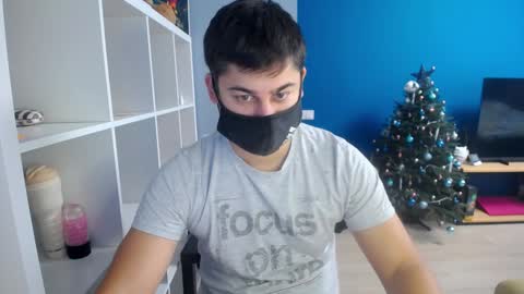 Snapshot of sexxxdickbig chatting on 12/26/24, 09:22 Tommy online show from 12/26/24, 09:22