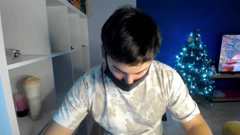 Snapshot of sexxxdickbig chatting on 01/06/25, 05:16 Tommy online show from 01/06/25, 05:16